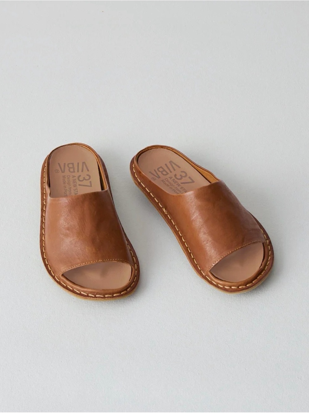 Vibae St Tropez /Toast Brown Leather Slide Sandals in Tan sz 40 US 9.5